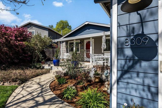 8309 Maverick Ct, Fair Oaks, CA 95628