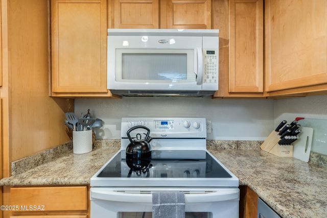 5855 N Kolb Rd Unit 1102, Tucson, AZ 85750