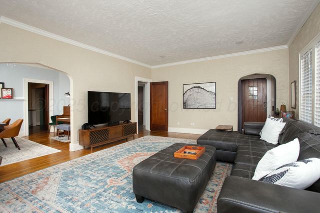 2401 S Hughes Street, Amarillo, TX 79109