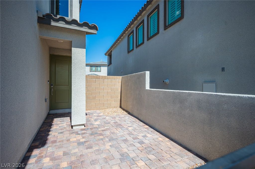 11604 Observation Point Avenue, Las Vegas, NV 89138 — photo 2