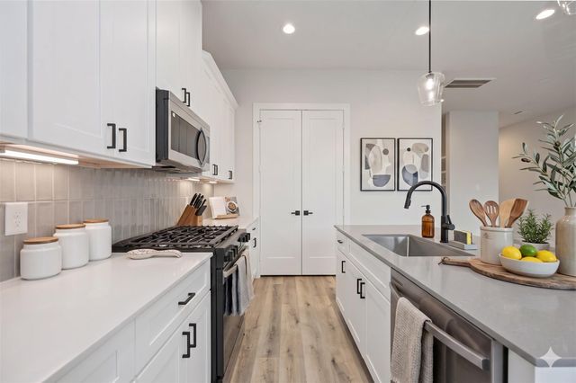 6111 De Campo Street, Houston, TX 77091