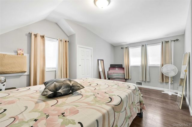 3 Ash Court, Hempstead, NY 11550