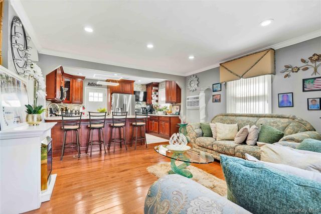 3 Ash Court, Hempstead, NY 11550