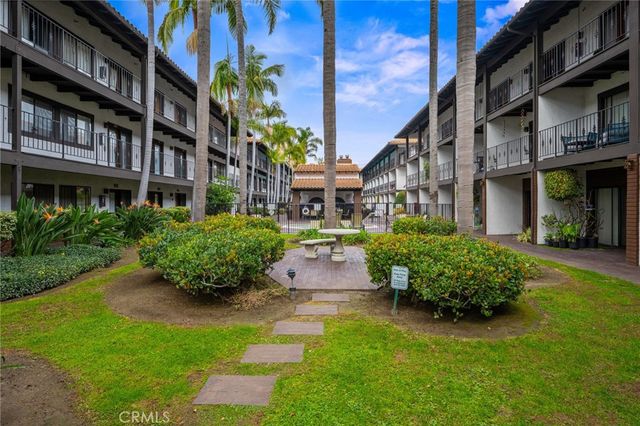 17200 NEWHOPE 31, Fountain Valley, CA 92708