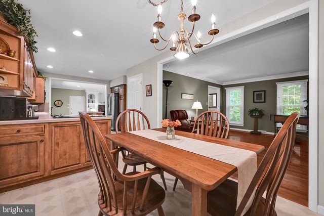 14 CONESTOGA WOODS RD, Lancaster, PA 17602