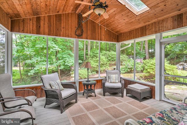 14 CONESTOGA WOODS RD, Lancaster, PA 17602