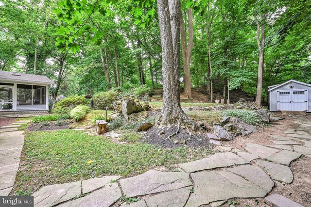 14 CONESTOGA WOODS RD, Lancaster, PA 17602