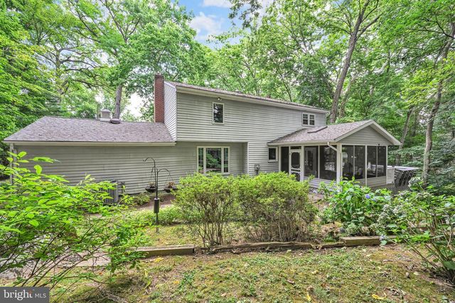 14 CONESTOGA WOODS RD, Lancaster, PA 17602