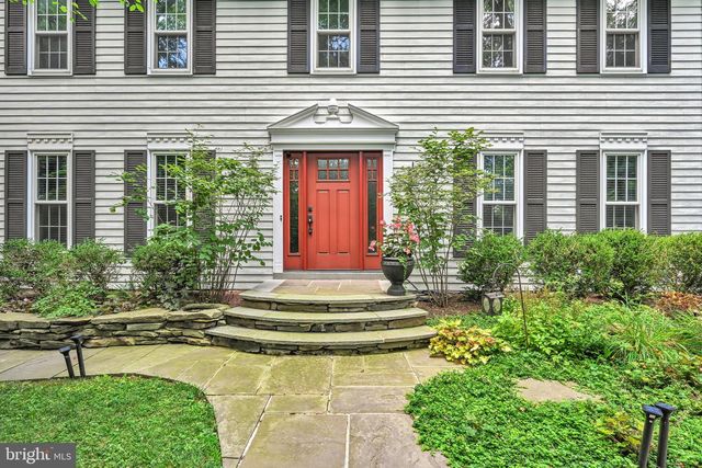 14 CONESTOGA WOODS RD, Lancaster, PA 17602