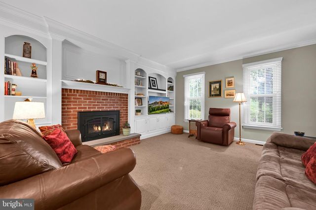 14 CONESTOGA WOODS RD, Lancaster, PA 17602