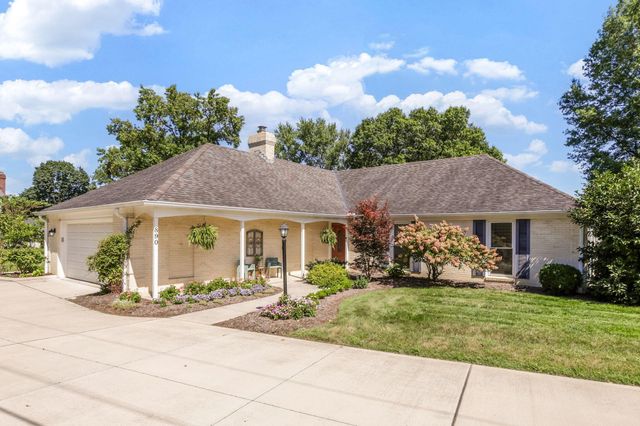 890 Lookout Point Drive, Columbus, OH 43235