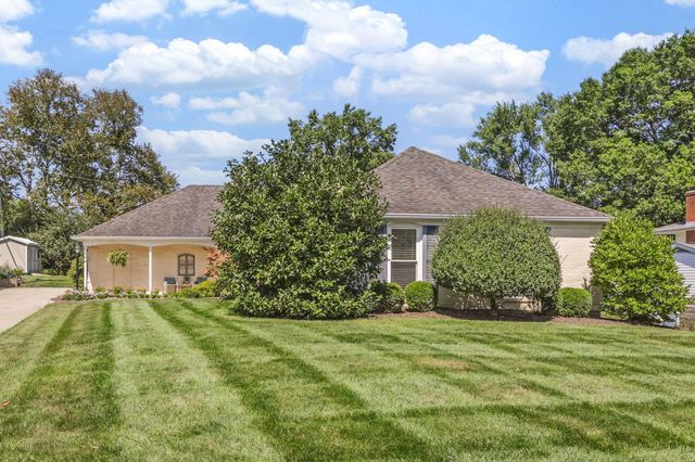 890 Lookout Point Drive, Columbus, OH 43235