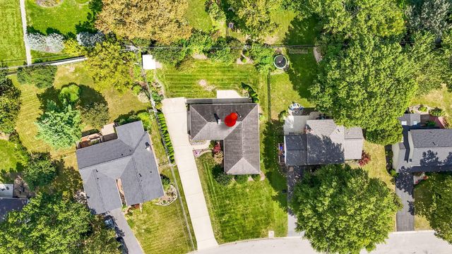 890 Lookout Point Drive, Columbus, OH 43235
