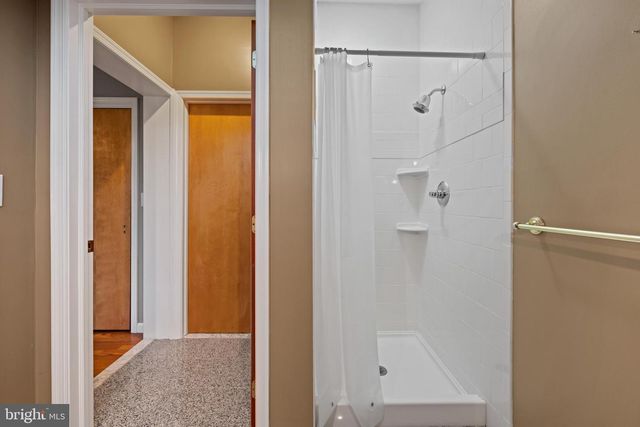 83 MAPLE AVE, Mays Landing, NJ 08330