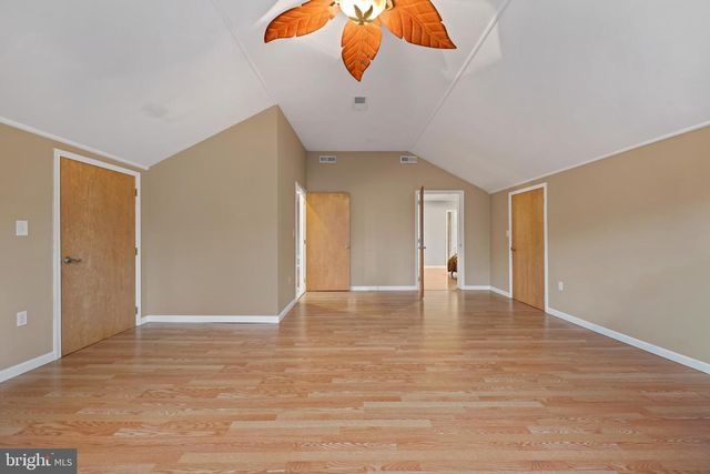 83 MAPLE AVE, Mays Landing, NJ 08330