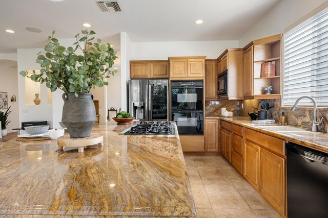 40747 Palm Court, Palm Desert, CA 92260