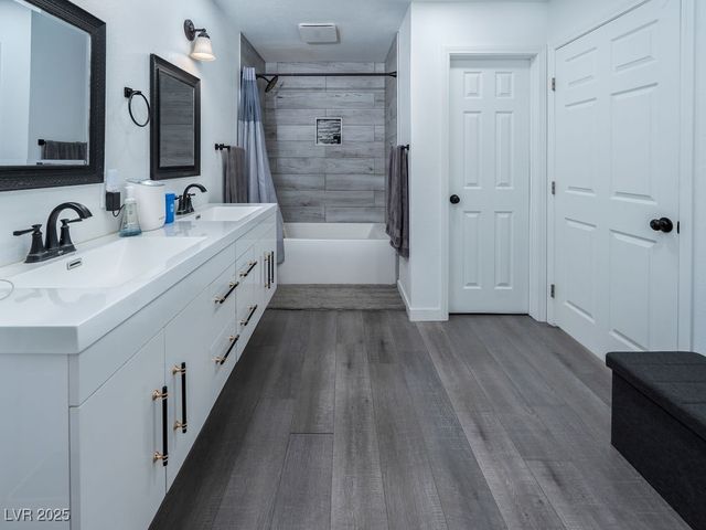 3934 Palos Verdes Street, Las Vegas, NV 89119