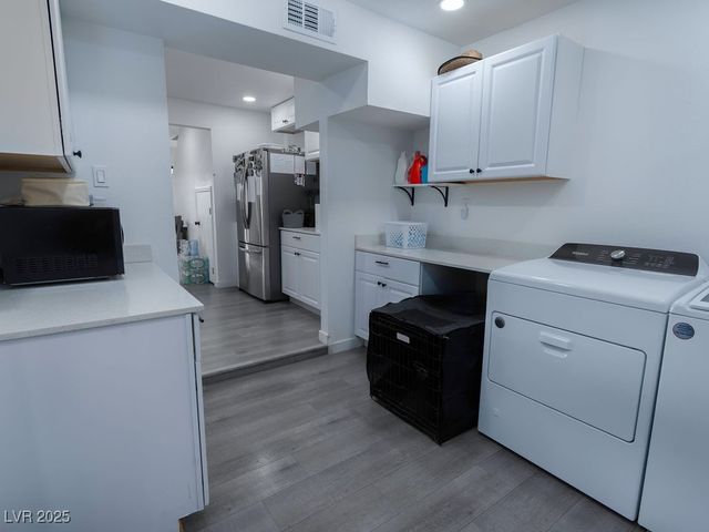 3934 Palos Verdes Street, Las Vegas, NV 89119