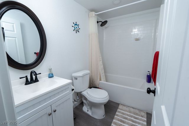 3934 Palos Verdes Street, Las Vegas, NV 89119