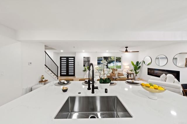 5889 Cozzens Ave, San Diego, CA 92122