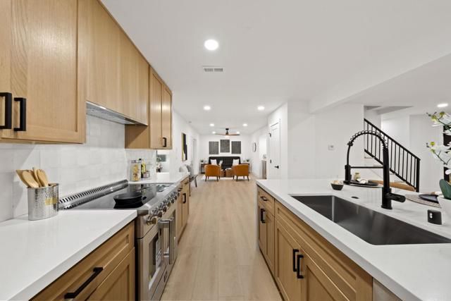 5889 Cozzens Ave, San Diego, CA 92122