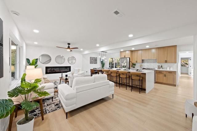 5889 Cozzens Ave, San Diego, CA 92122