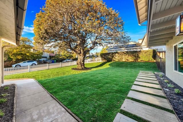 5889 Cozzens Ave, San Diego, CA 92122