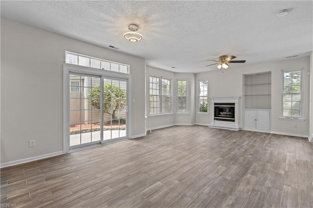 1616 Woodstock CT, Chesapeake, VA 23320
