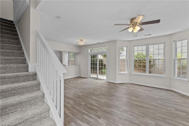 1616 Woodstock CT, Chesapeake, VA 23320