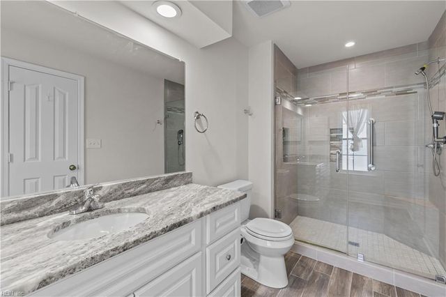 1616 Woodstock CT, Chesapeake, VA 23320