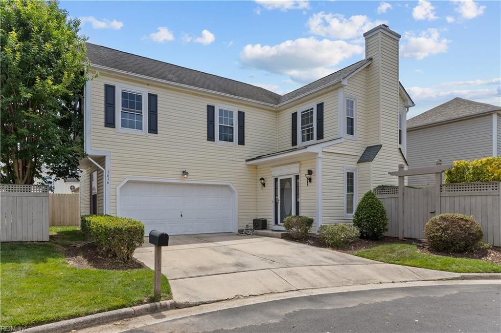 1616 Woodstock CT, Chesapeake, VA 23320