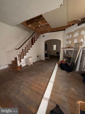 6211 LARCHWOOD AVE, Philadelphia, PA 19143