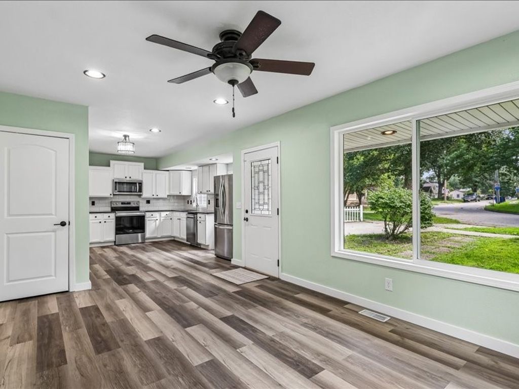 1806 28th Street, Des Moines, IA 50310