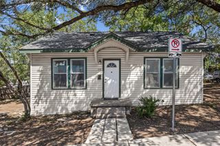 906 W 31st ST, Austin, TX 78705