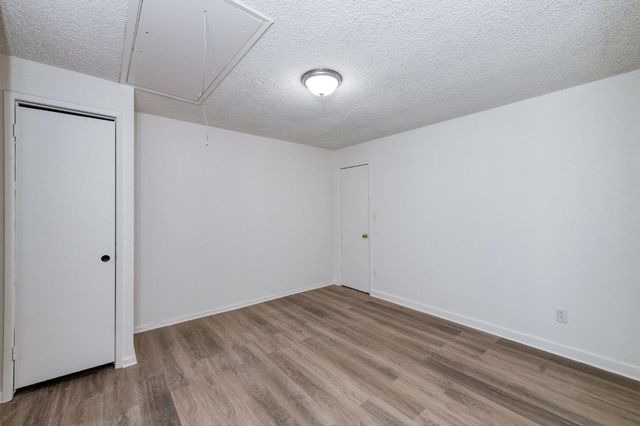 4670 W Ashlan Avenue, Fresno, CA 93722