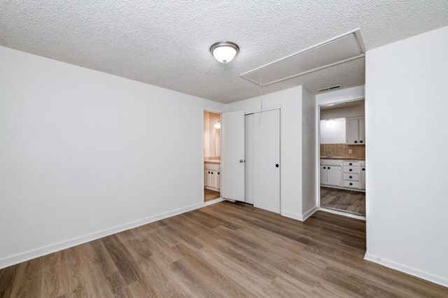 4670 W Ashlan Avenue, Fresno, CA 93722