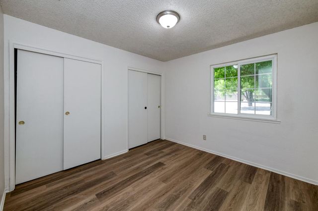 4670 W Ashlan Avenue, Fresno, CA 93722