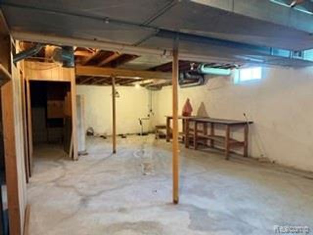 24001 Inkster Road, Brownstown Charter Township, MI 48164