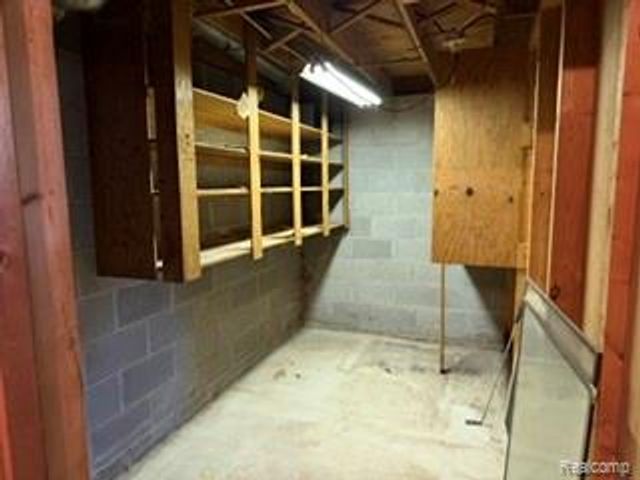 24001 Inkster Road, Brownstown Charter Township, MI 48164