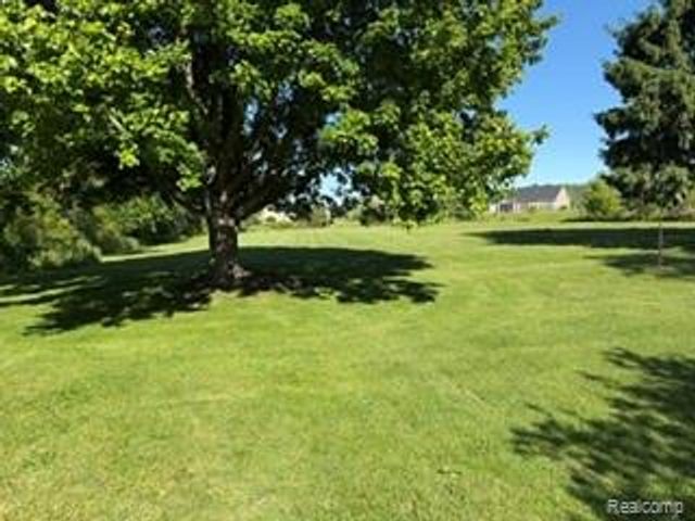 24001 Inkster Road, Brownstown Charter Township, MI 48164