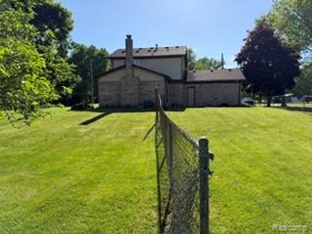 24001 Inkster Road, Brownstown Charter Township, MI 48164