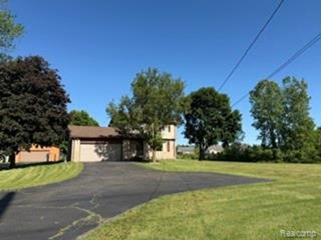 24001 Inkster Road, Brownstown Charter Township, MI 48164