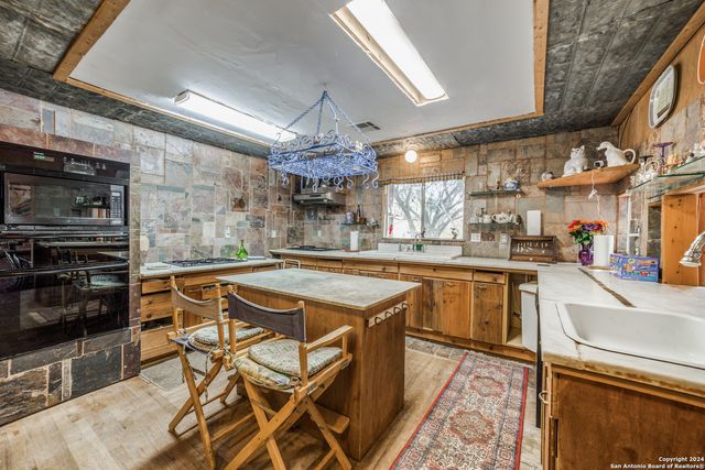 31210 STAHL LN, Bulverde, TX 78163
