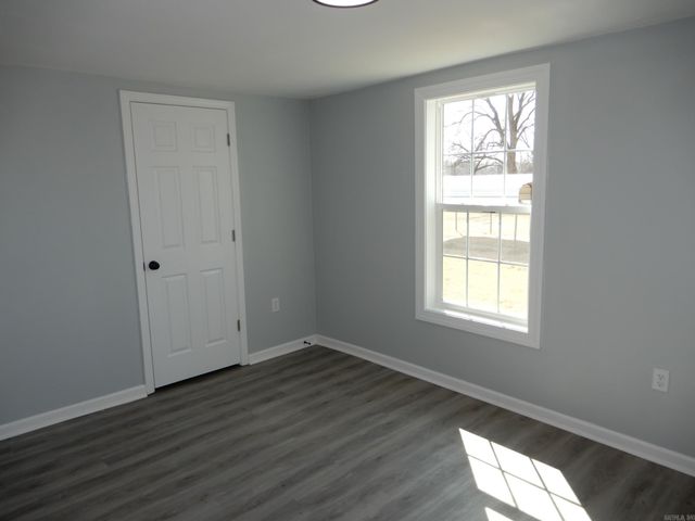 107 N Wilks, Mcrae, AR 72102