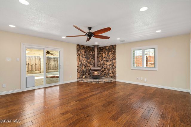 15921 Melva Street, Mojave, CA 93501