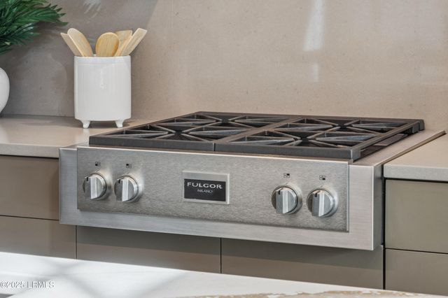 62 Harford, Beaufort, SC 29906