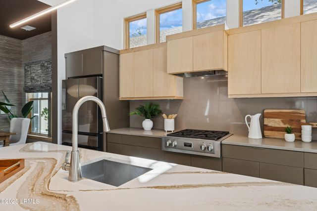 62 Harford, Beaufort, SC 29906