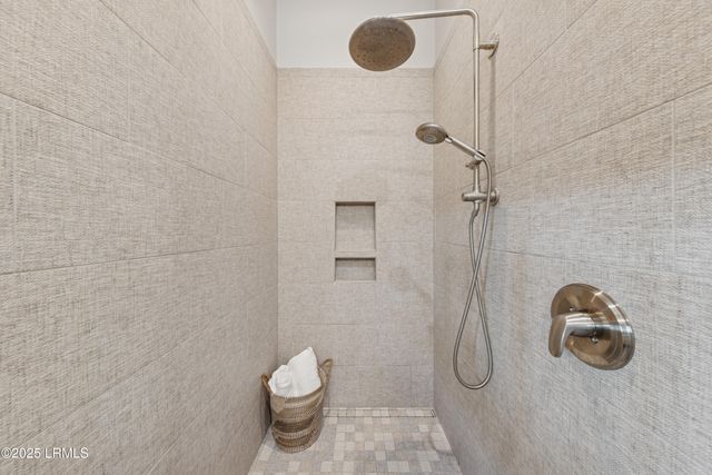 62 Harford, Beaufort, SC 29906