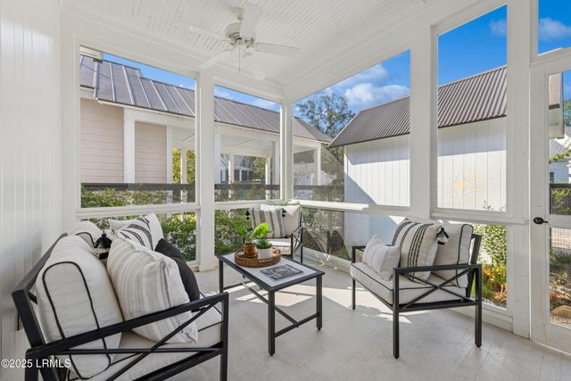 62 Harford, Beaufort, SC 29906