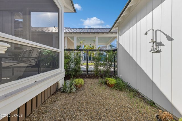 62 Harford, Beaufort, SC 29906